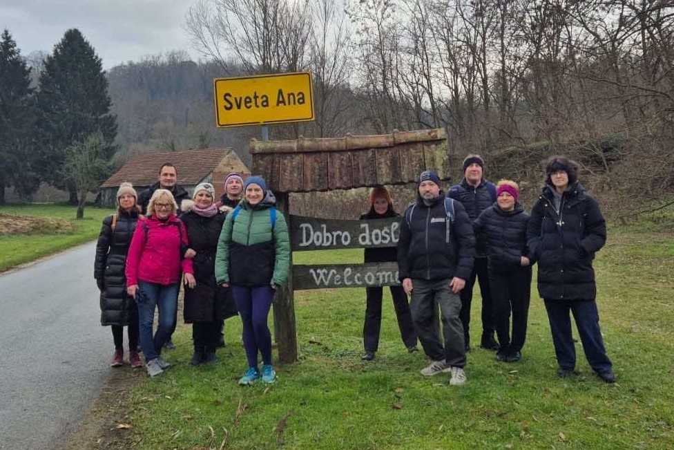 Uz špek, sir i kobasice do svetojanske vodenice