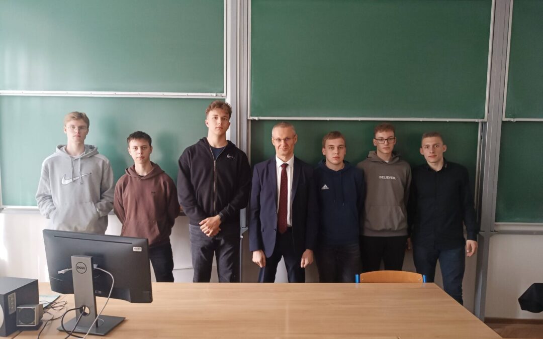 Ponovno uspješni na ekipnom natjecanju iz programiranja