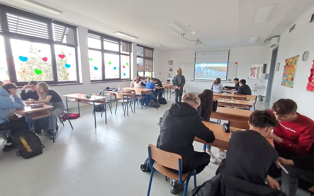 Učenici Strukovne škole Đurđevac i ove školske godine sudjeluju u projektu ˝Razmišljaj filmom˝